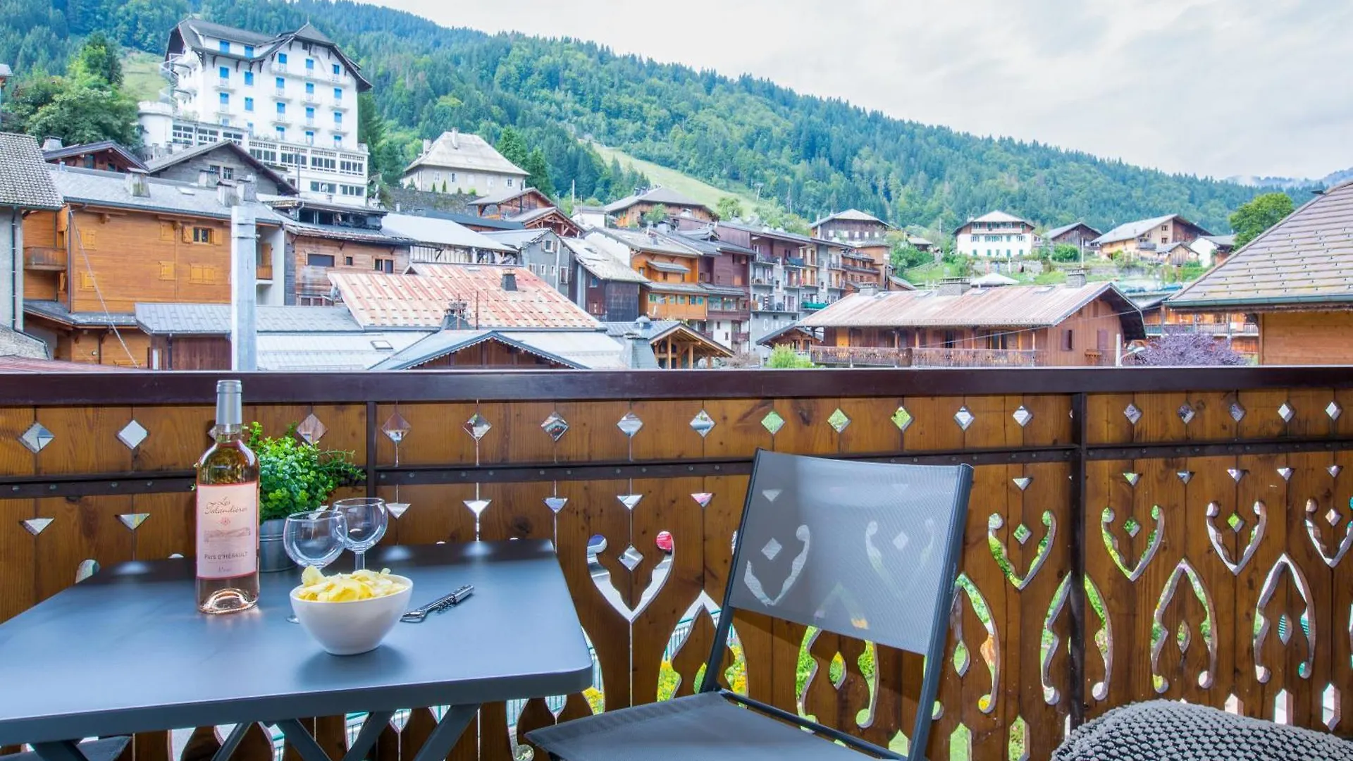 Contemporary Studio In The Heart Of Morzine France
