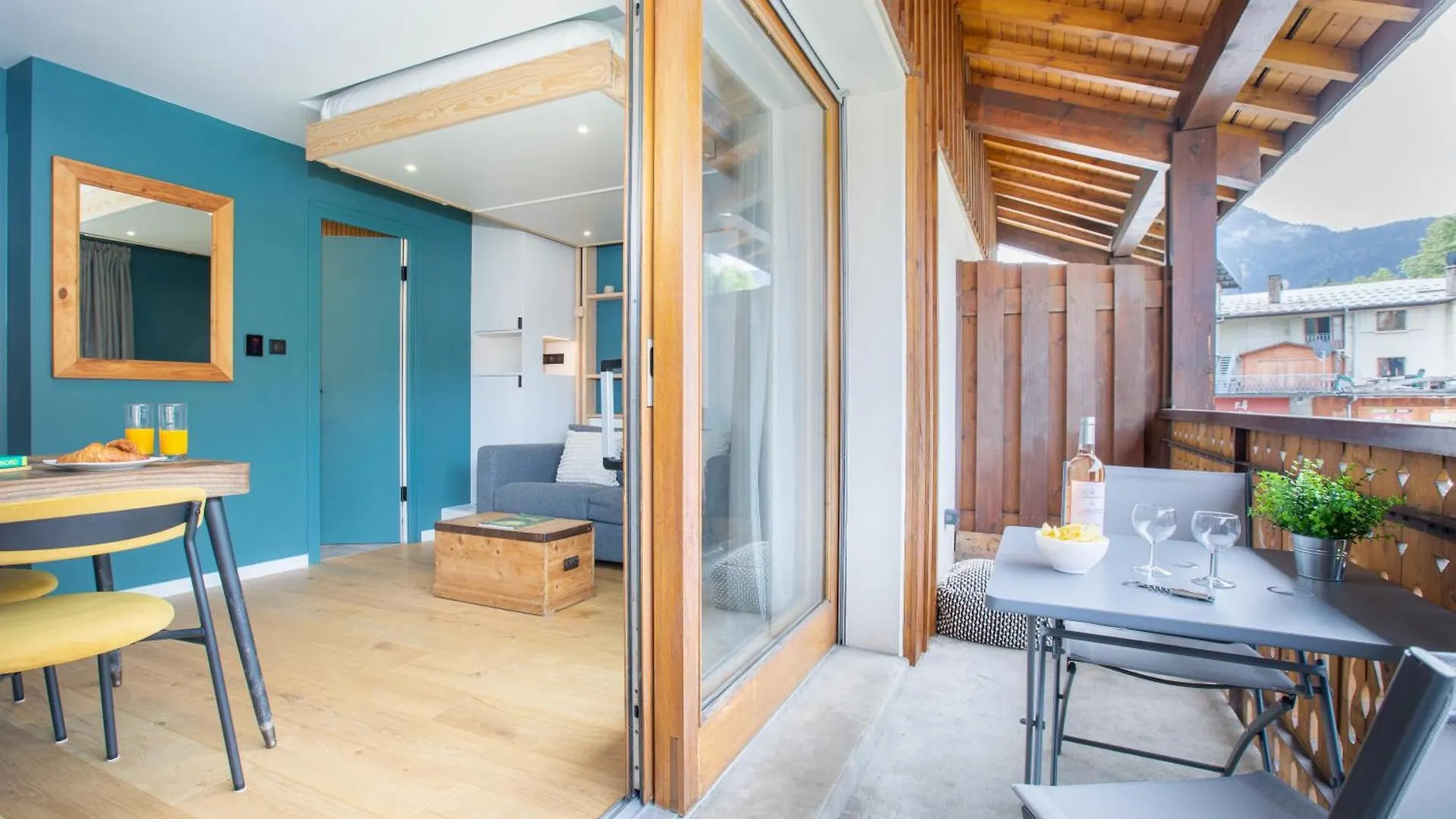 Contemporary Studio In The Heart Of Morzine 0*,  France